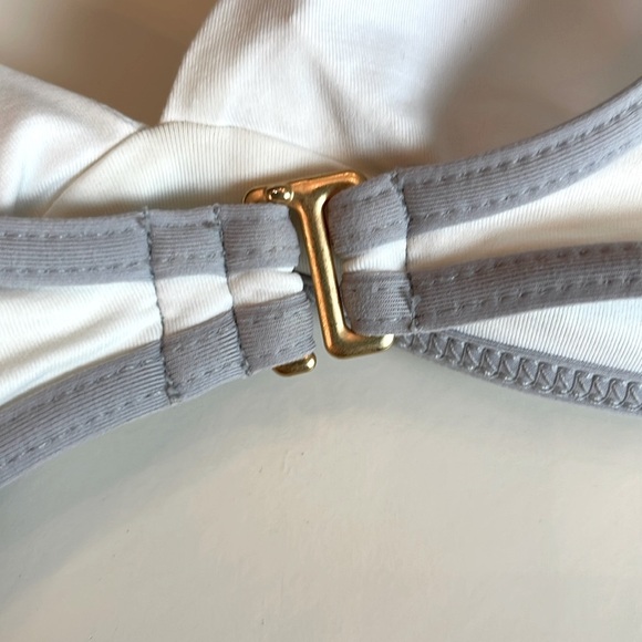 L*SPACE Bikini 2 pcs. Color Blocking Avella Top +Whiplash Bitsy Bottom White/Fog - Picture 7 of 13